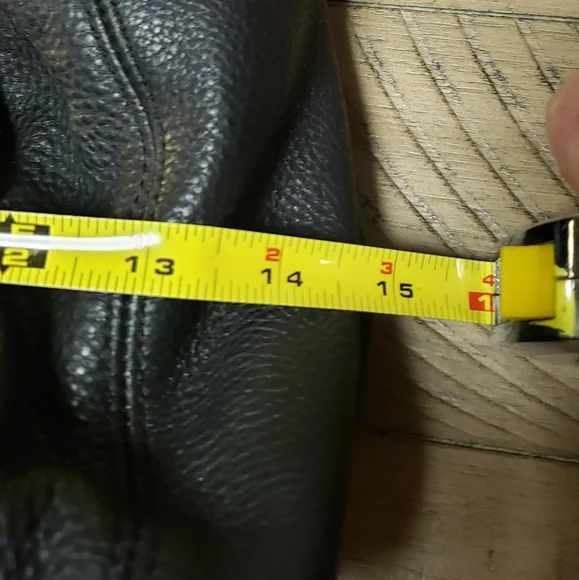 Michael Kors Leather Black Purse 👛 - Picture 7 of 8